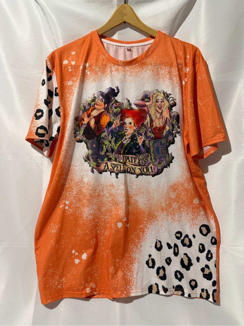 Hocus Pocus I Put A Spell On You Graphic T-Shirt